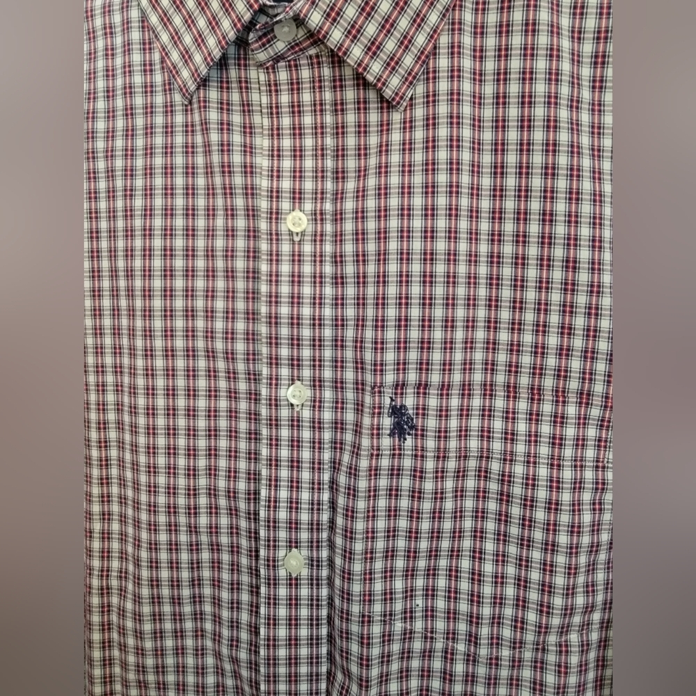 Mens casual shirt. Long-sleeved button down.